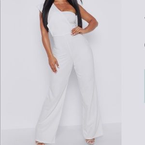 *Brand New One Shoulder Drape Jumpsuit*